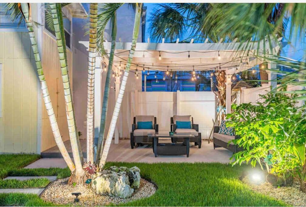 Lovely 2 Bedrooms, Steps Away From The Beach. Bradenton Beach Exterior foto