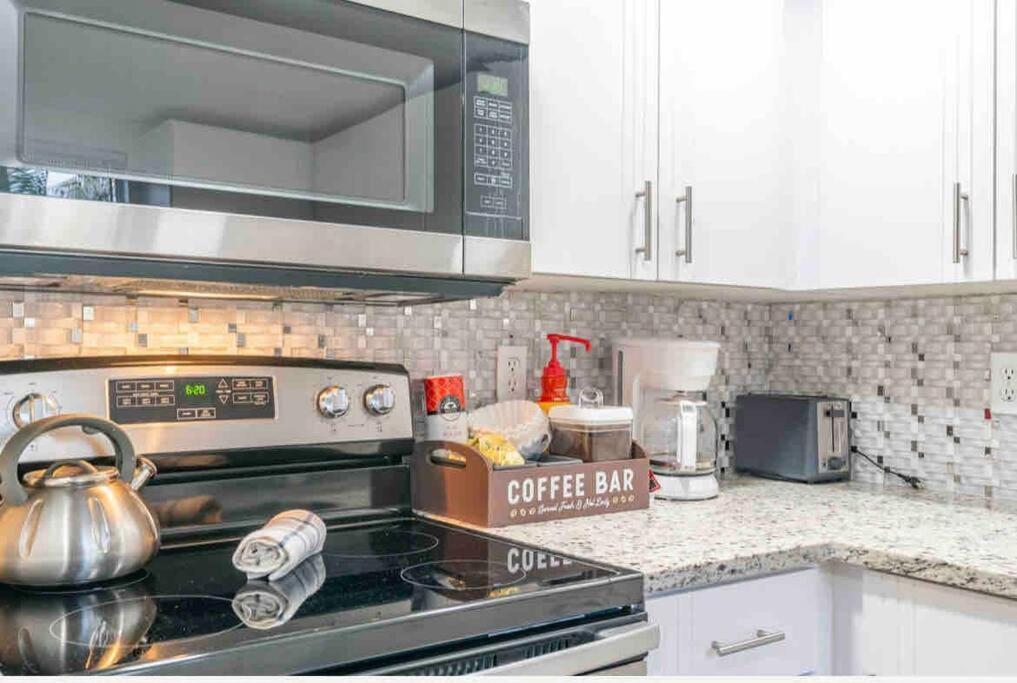 Lovely 2 Bedrooms, Steps Away From The Beach. Bradenton Beach Exterior foto